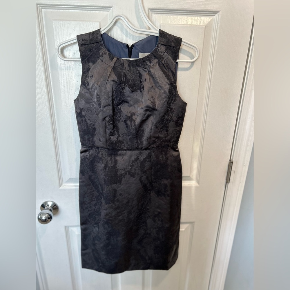 LOFT brand gray/silver dress. Size 0.